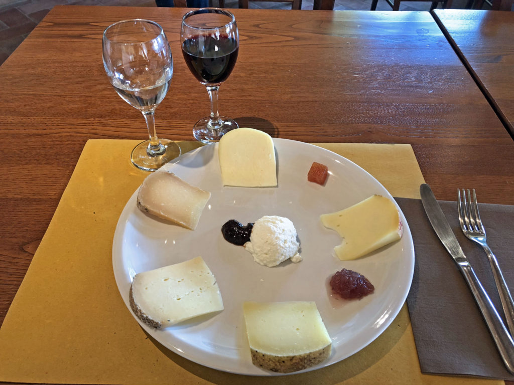 Cheese platter at the Caseificio Cugusi tasting room